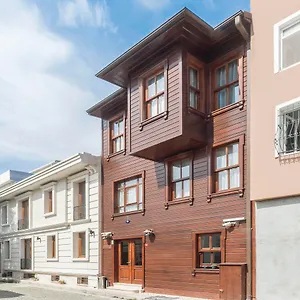 https://lalinn-hotel.istanbul-turkeyhotels.com